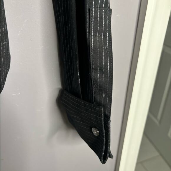 Lafayette 148 Black Long Sleeve Button Down Shirt w Silver Metallic Stripes Sz 8 - Picture 3 of 6